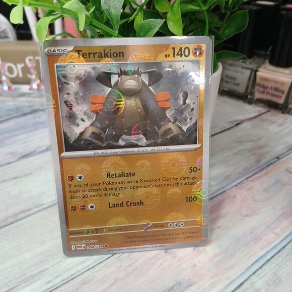 Terrakion reverse holo Pokeball - Picture 1 of 4